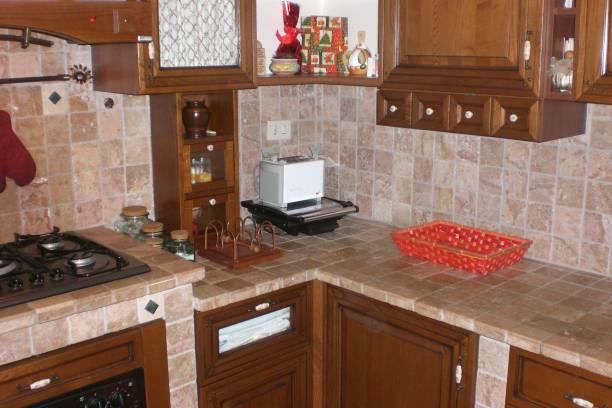 Country Kitchen in  travertine scabas